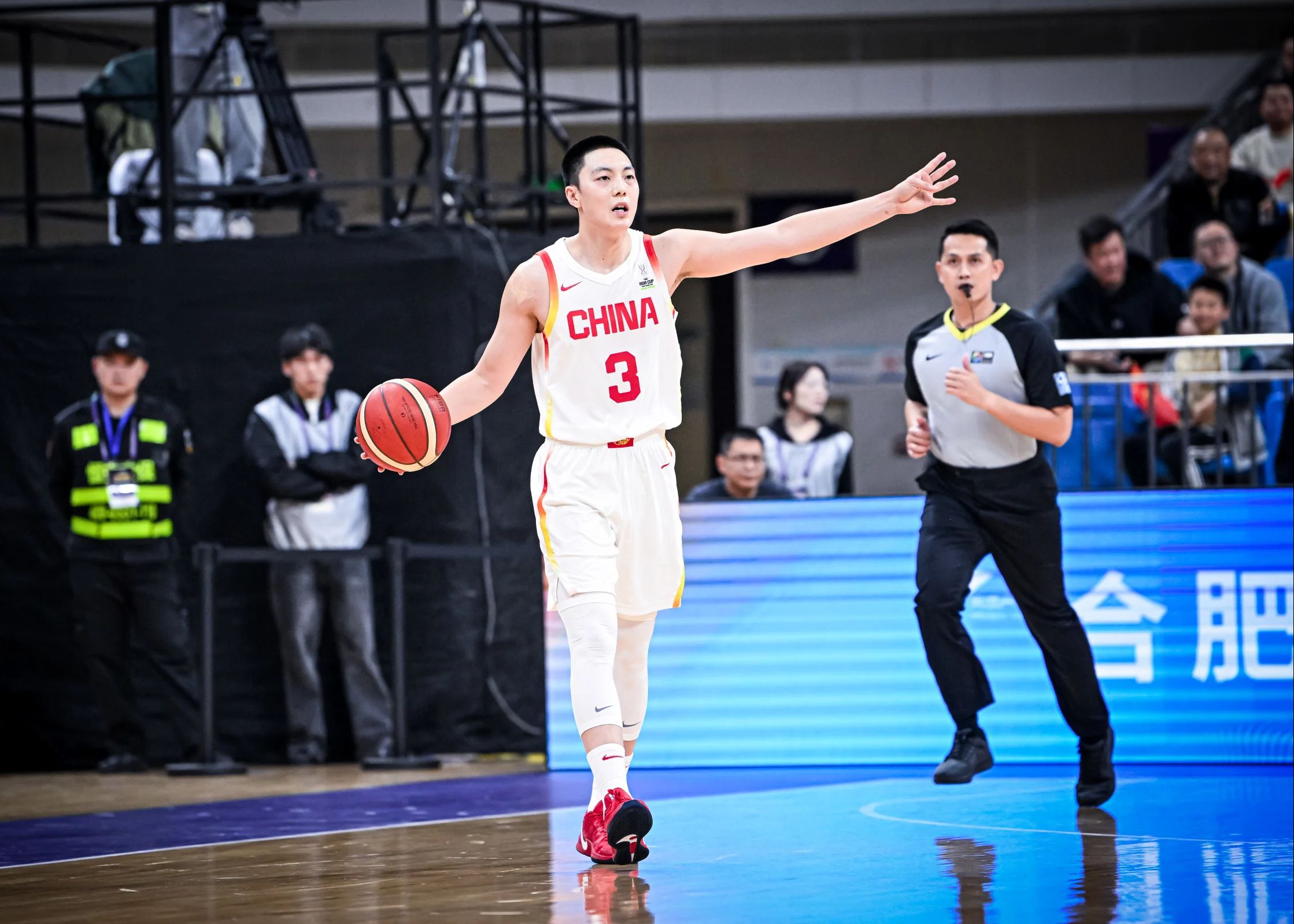 包含中国男篮刷新历史纪录，战无不胜的词条