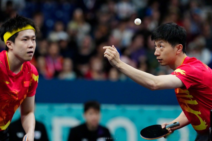 韩国乒乓球队完胜中国乒乓球队，马龙绝境逆转
