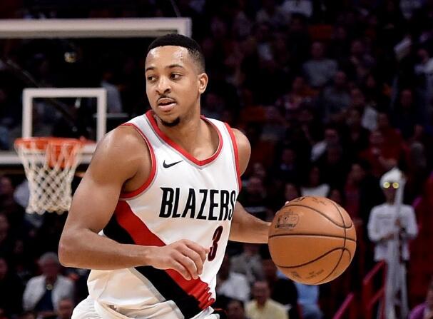 关于火箭力克公牛，麦科勒姆高光表现的信息