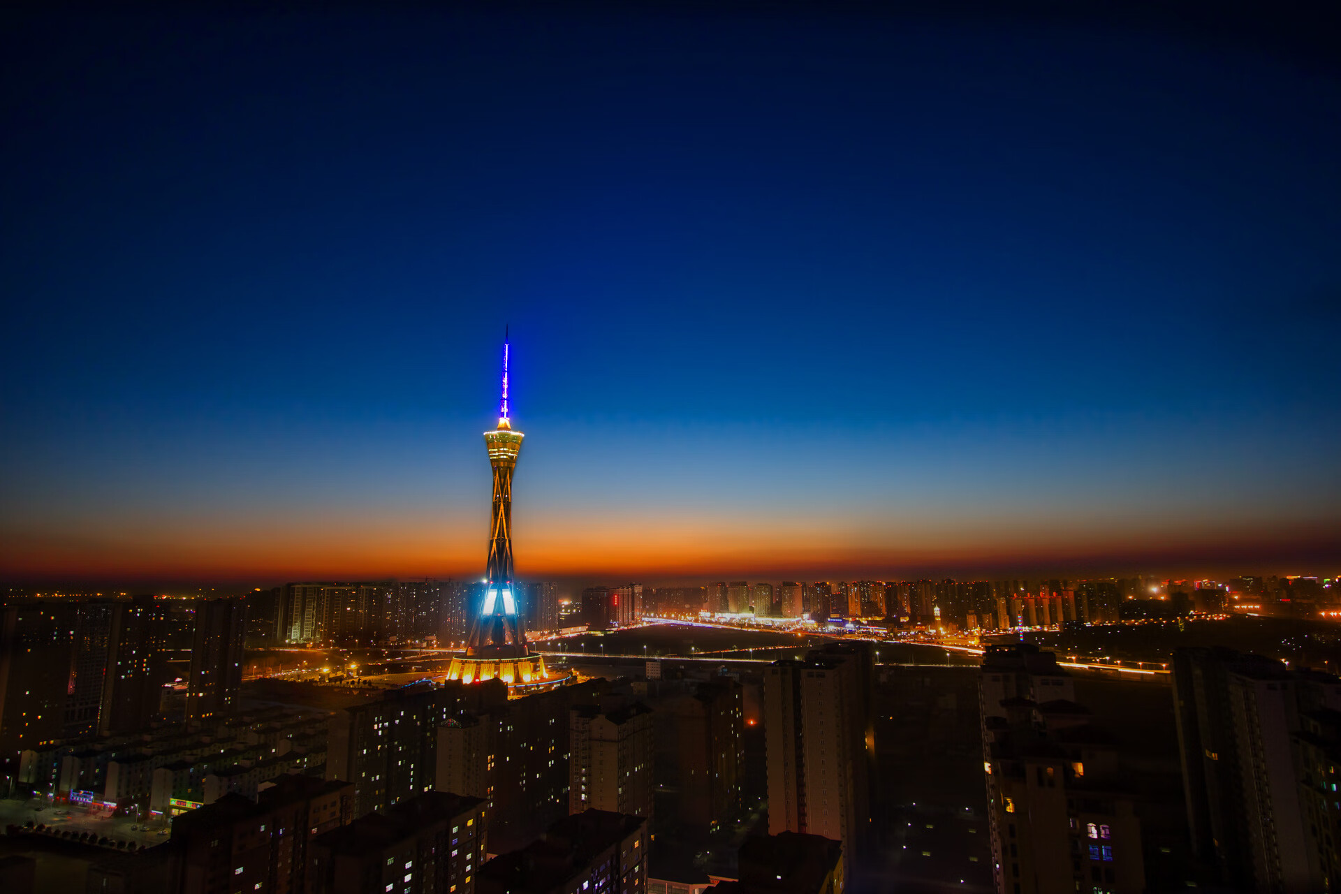 欧冠决战启示录，当国王级防守扼住雷霆攻势的咽喉